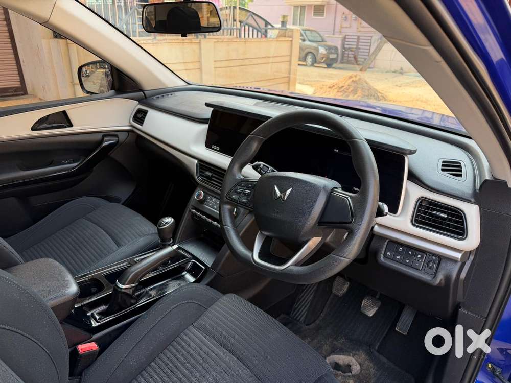 Mahindra Xuv700 2.2 Ax 5 Diesel Mt 7 Str, 2024, Diesel