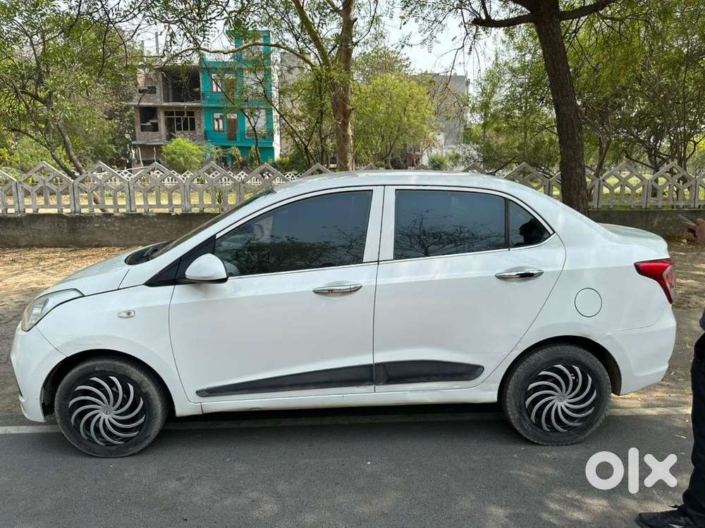 Hyundai Xcent 2016 Cng Paas Well Maintained.