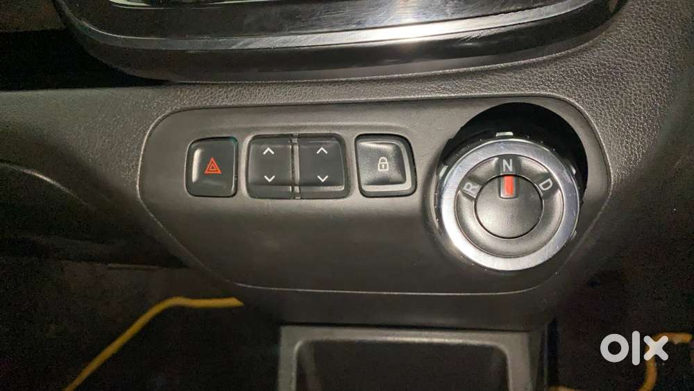 Renault Kwid 1.0 Rxt Amt Opt, 2017, Petrol