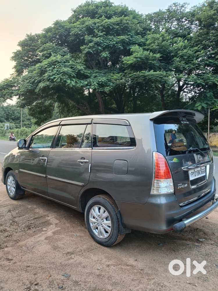 Toyota Innova 2009-2011 2.0 Vx 8 Str, 2011, Diesel