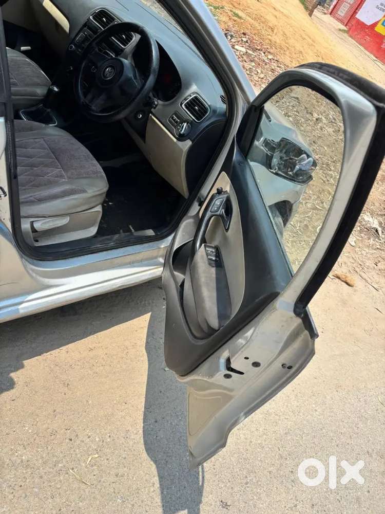 Volkswagen Polo 2012 Petrol 125000 Km Driven