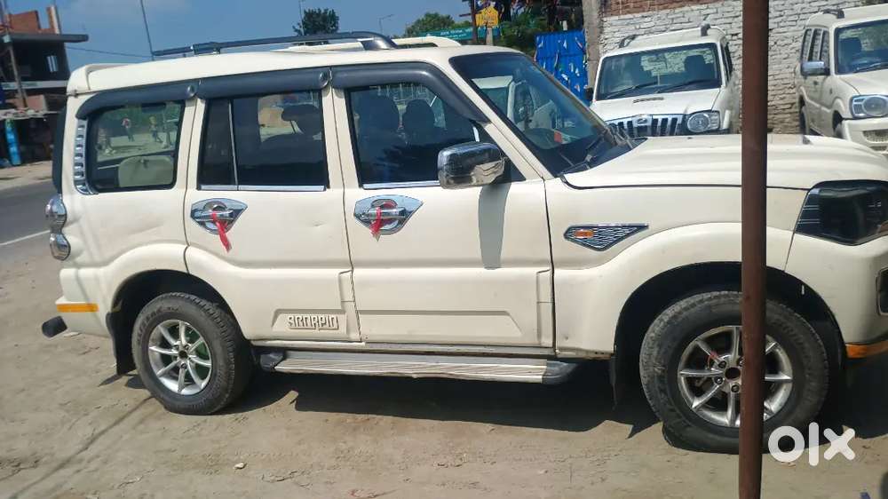 Mahindra Scorpio S2 2015 Diesel Variant