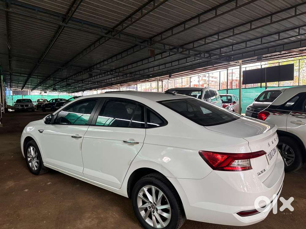 Skoda Slavia Ambition 1.5l Tsi Dsg, 2023, Petrol