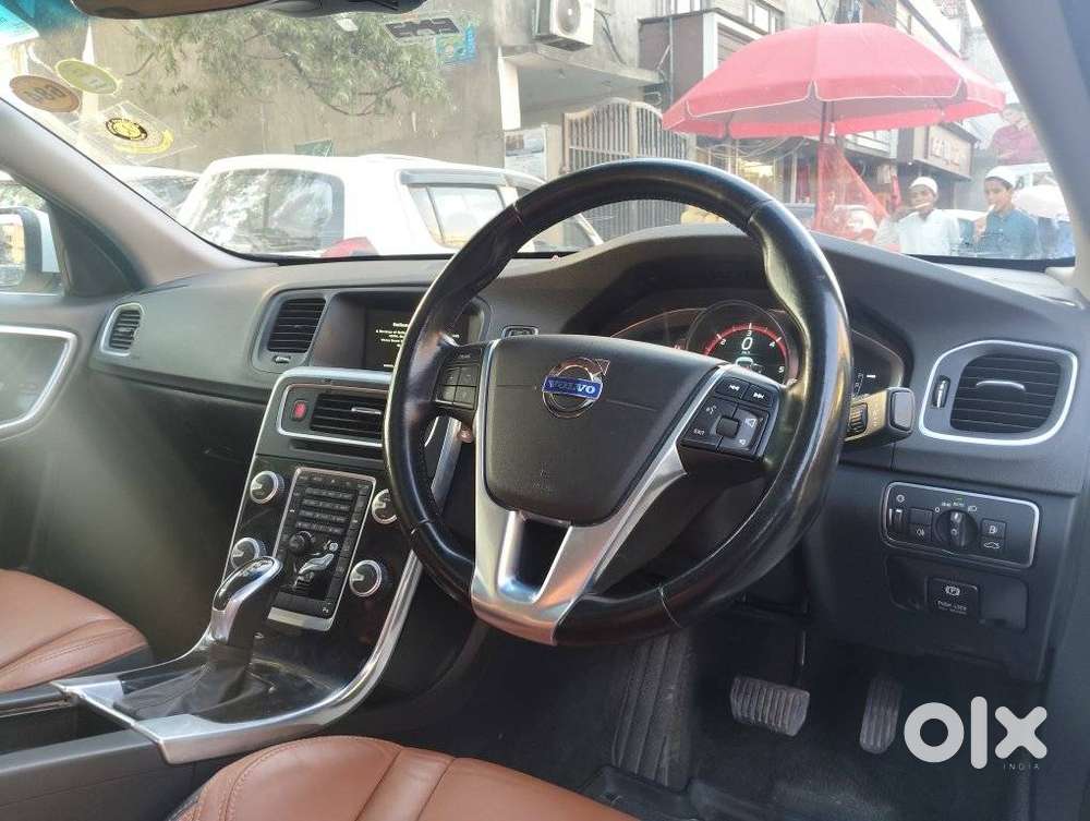 Volvo S60 D5 Inscription, 2016, Diesel