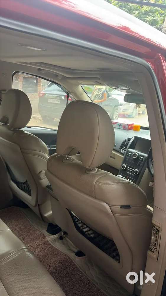 Mahindra Xuv500 W10 At Diesel 2016