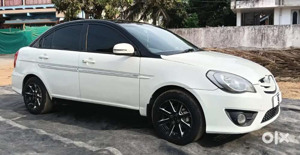 Hyundai Verna 2011 Single Number 9