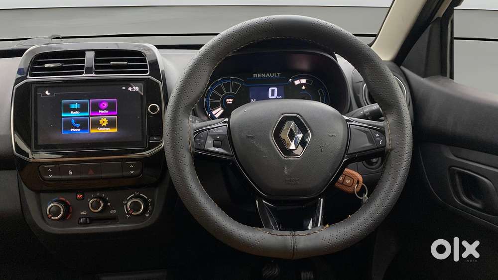 Renault Kwid 1.0 Rxt Amt, 2023, Petrol