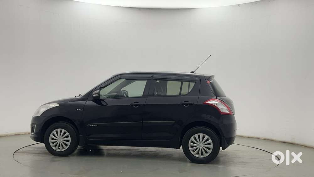 Maruti Suzuki Swift Vxi Optional, 2016, Petrol