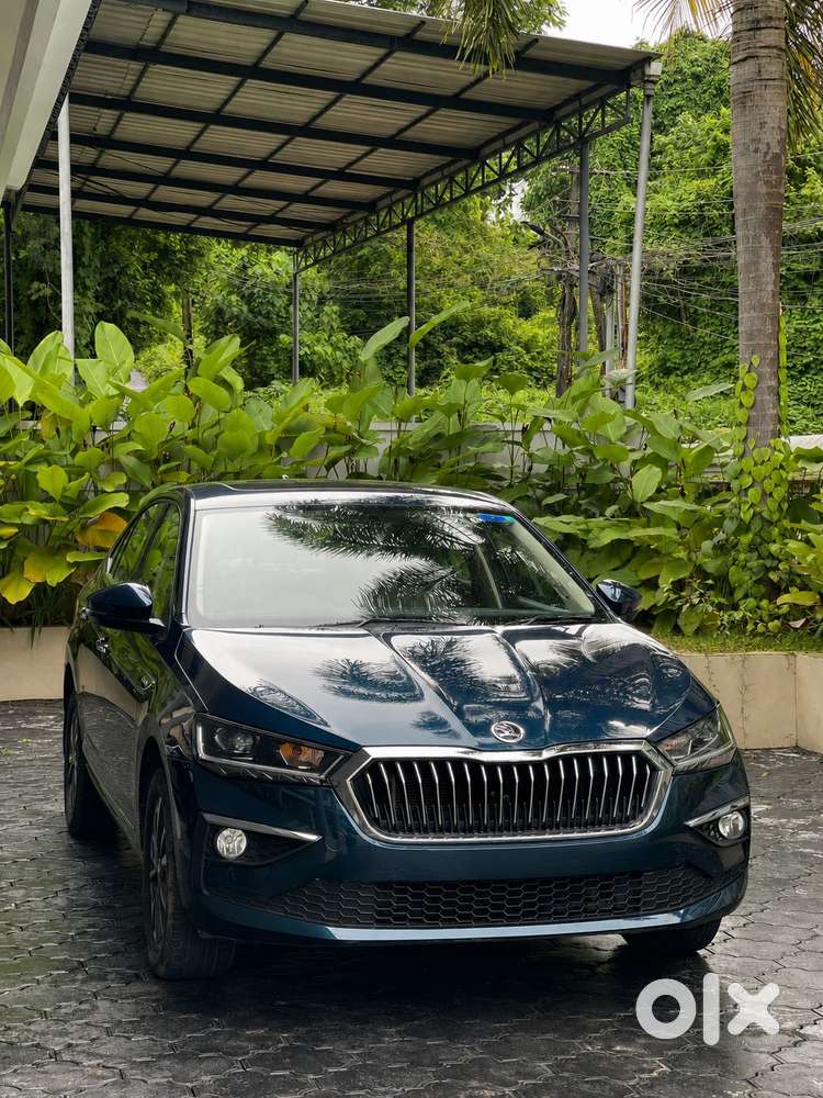 Skoda Slavia 1.0 Tsi Style At, 2023, Petrol