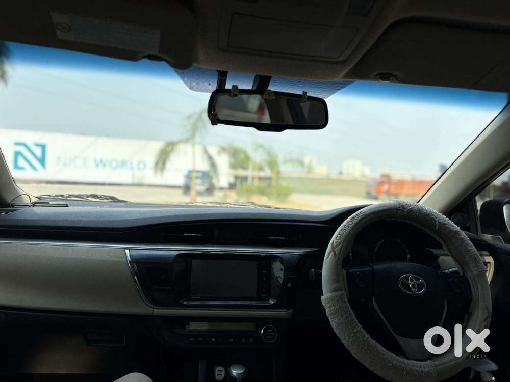 Toyota Corolla Altis 2014