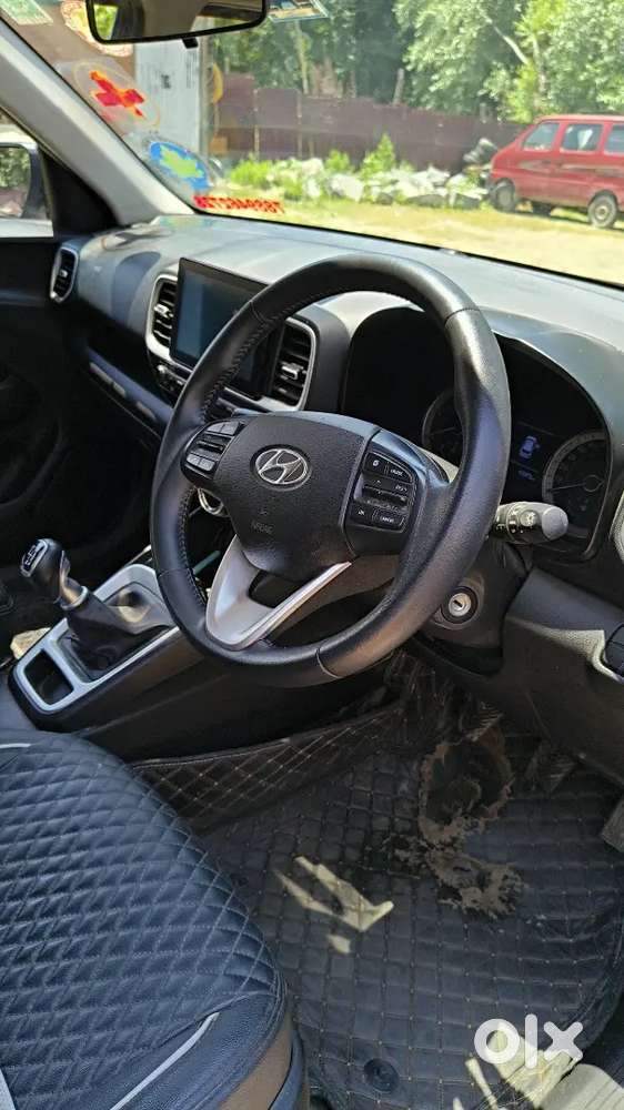 Hyundai Venue 2021 Diesel Well Maintained Doctor Car