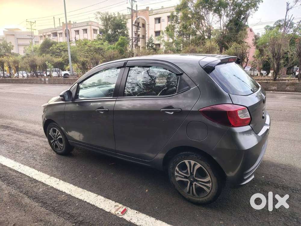 Tata Tiago 1.05 Revotorq Xt Option, 2024, Petrol
