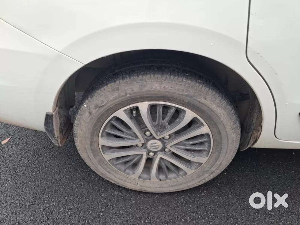 Maruti Suzuki Ertiga 1.5 Vxi, 2025, Petrol