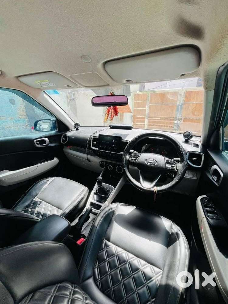 Hyundai Venue 1.0 Sx (o) Turbo Dct Dual Tone, 2023, Petrol