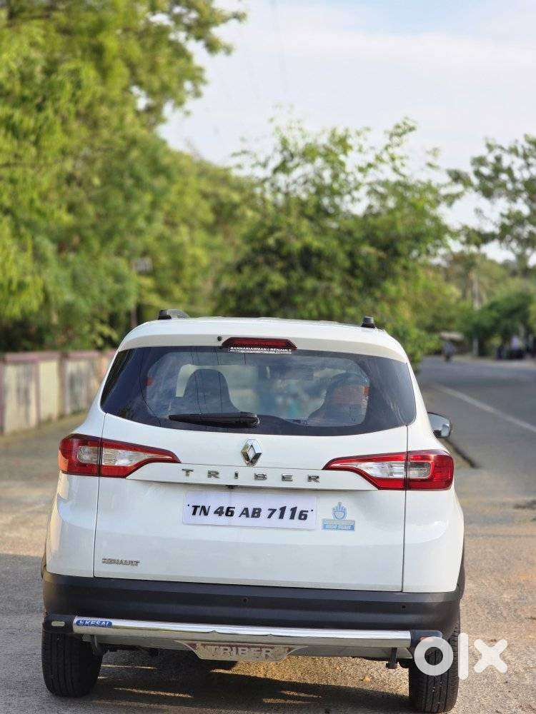 Renault Triber Rxz, 2022, Petrol