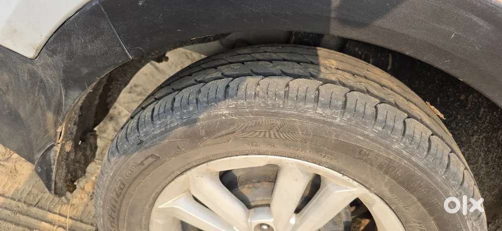 Tyre New All Kam Kraya Hua