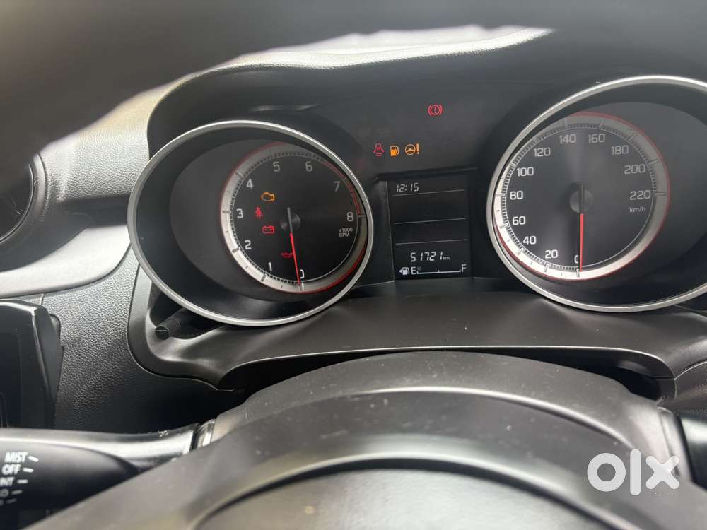 Maruti Suzuki Swift Vxi + Manual, 2022, Petrol