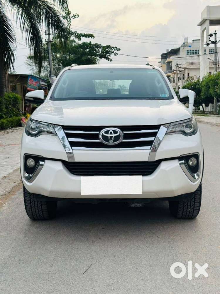 Toyota Fortuner 4x2 At 2.8 Diesel, 2019, Diesel