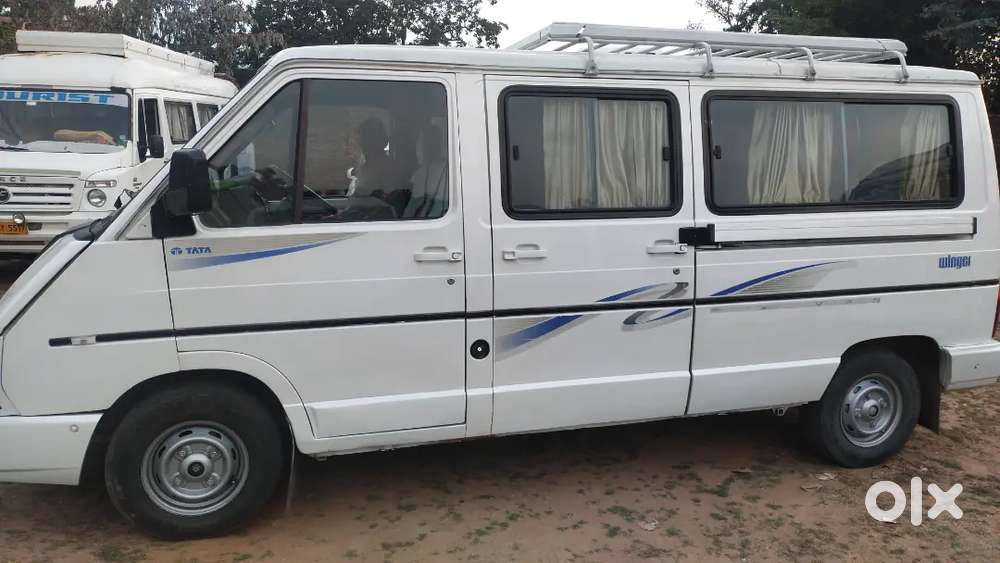 Tata Winger Deluxe 2012