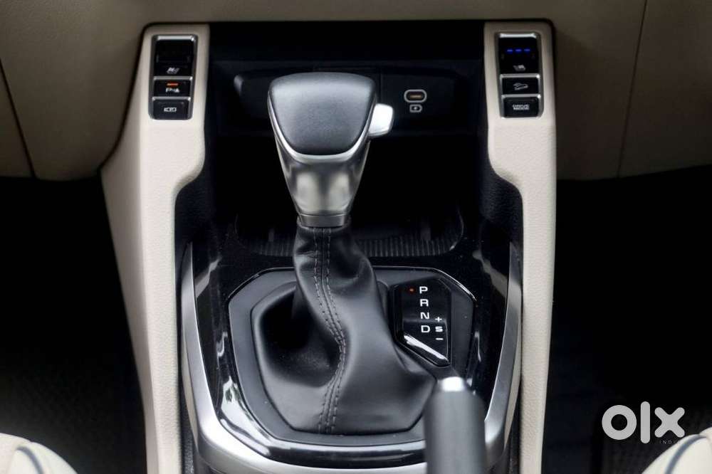 Kia Carens 1.4 Luxury Turbo 7 Str, 2022, Petrol