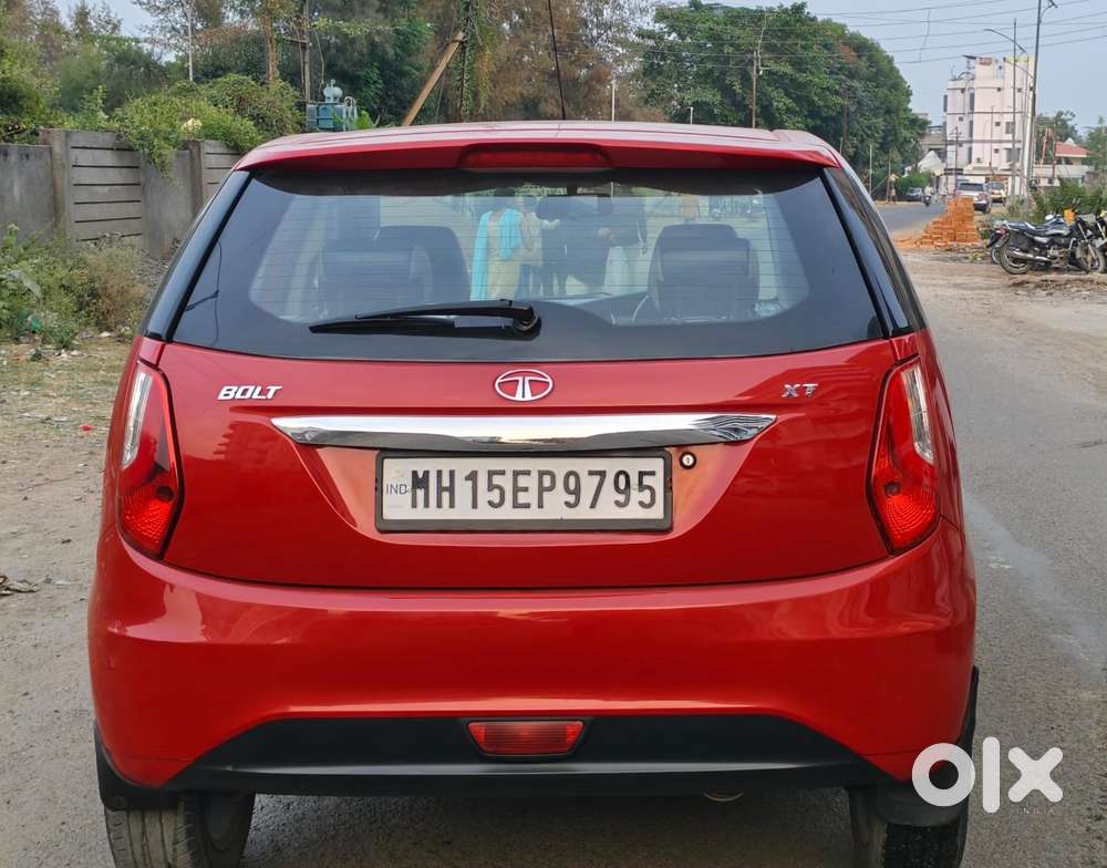 Tata Bolt Revotron Xt, 2015, Petrol
