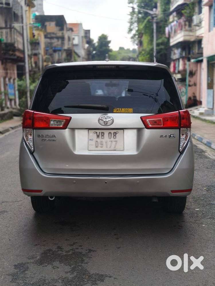 Toyota Innova Crysta 2.4 G Mt 8s, 2017, Diesel