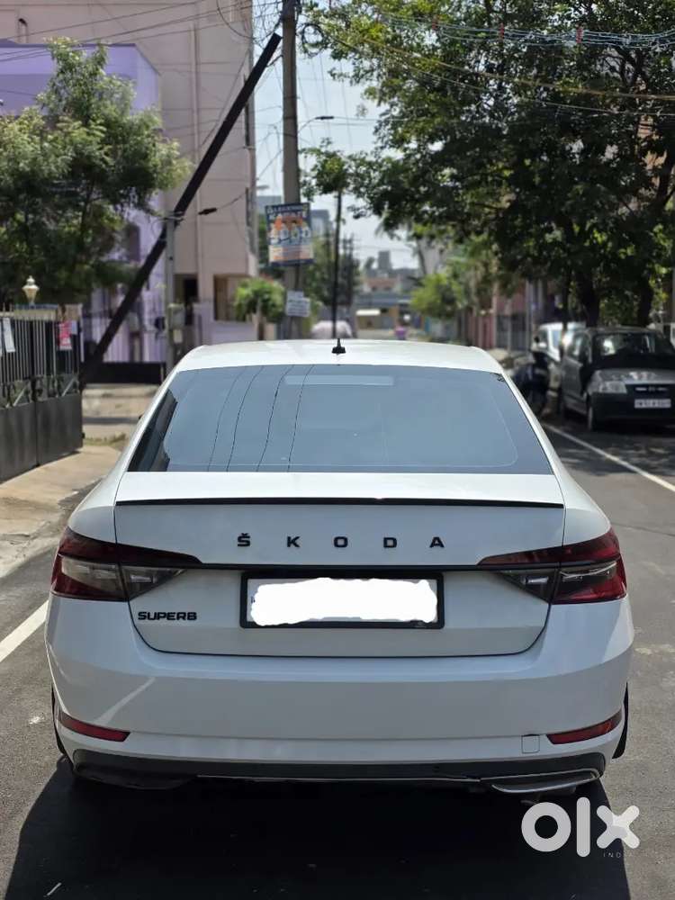 Skoda Superb Petrol 2022 Sportline