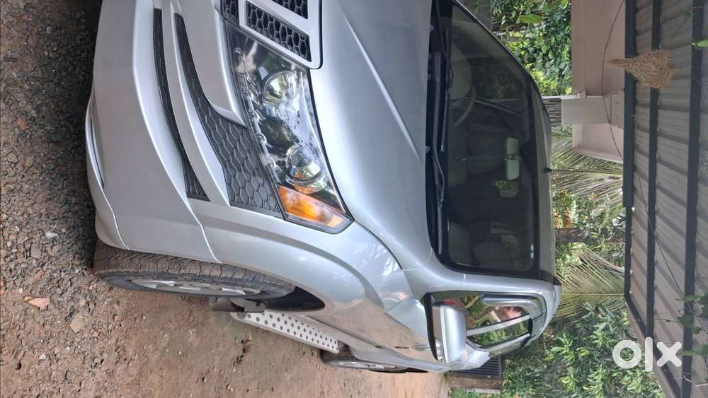 Mahindra Xuv500 2014