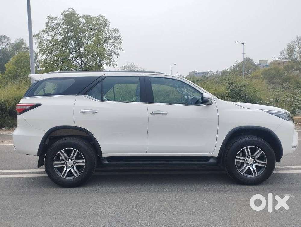 Toyota Fortuner 4x2 At 2.7 Petrol, 2026, Petrol