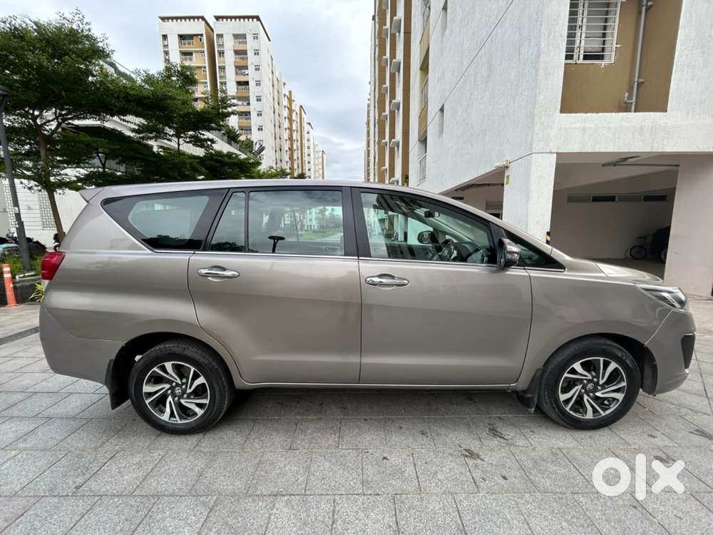 Toyota Innova Crysta 2022 With 180000 Km Driven
