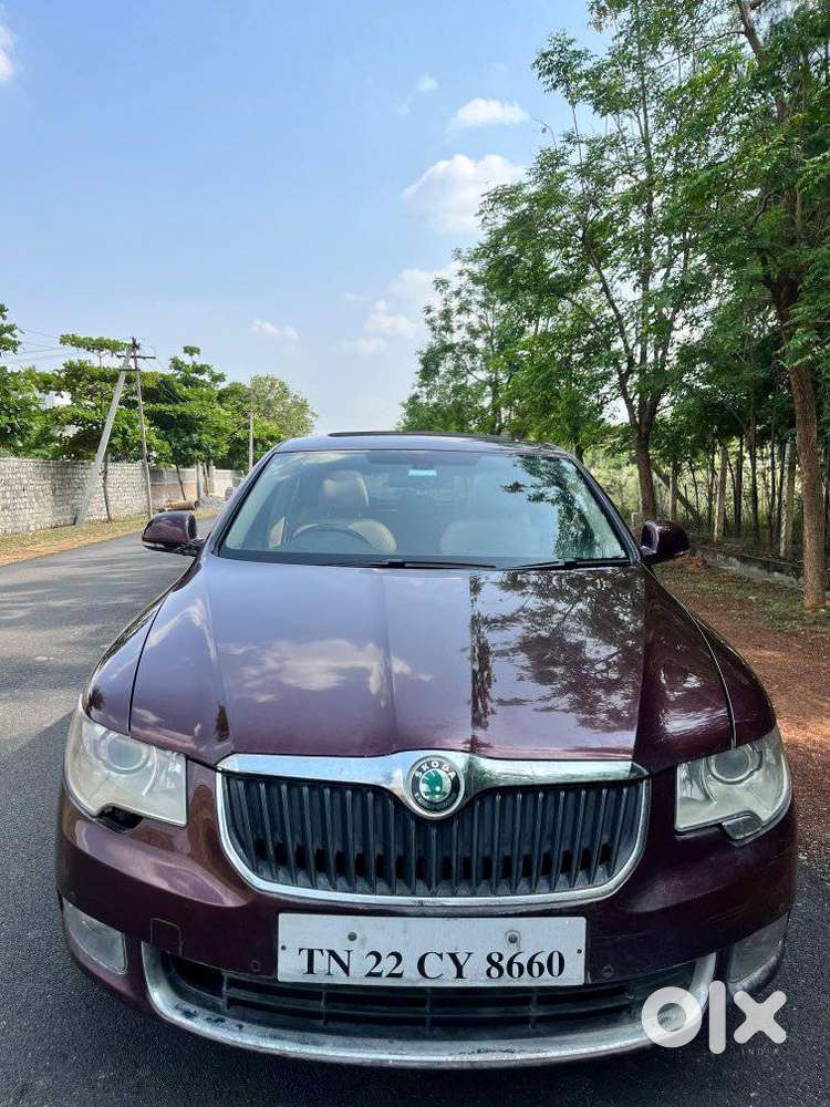 Skoda Superb, 2011, Petrol