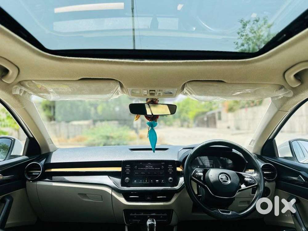 Skoda Slavia 1.5 Tsi Style At, 2022, Petrol