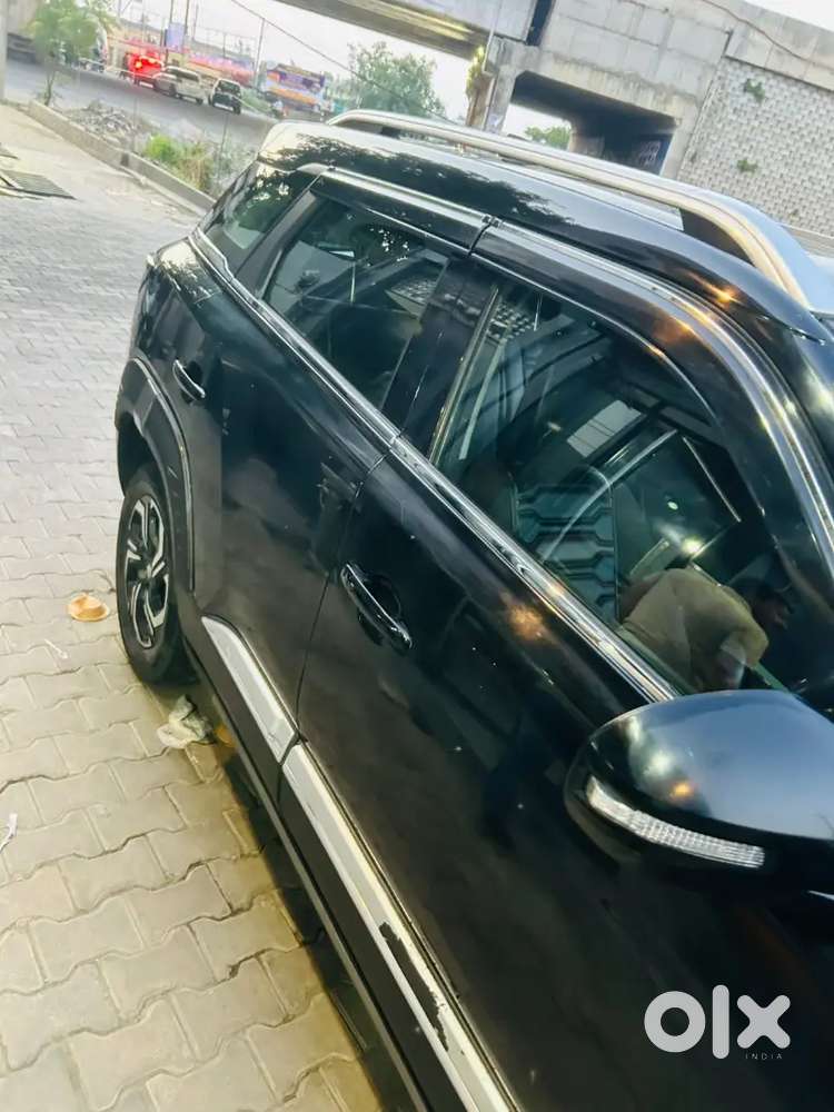 Maruti Suzuki Brezza 2023 Petrol Well Maintained