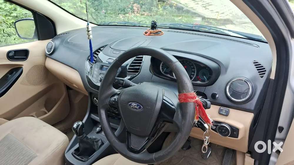 Ford Aspire Titanium Blu 2016