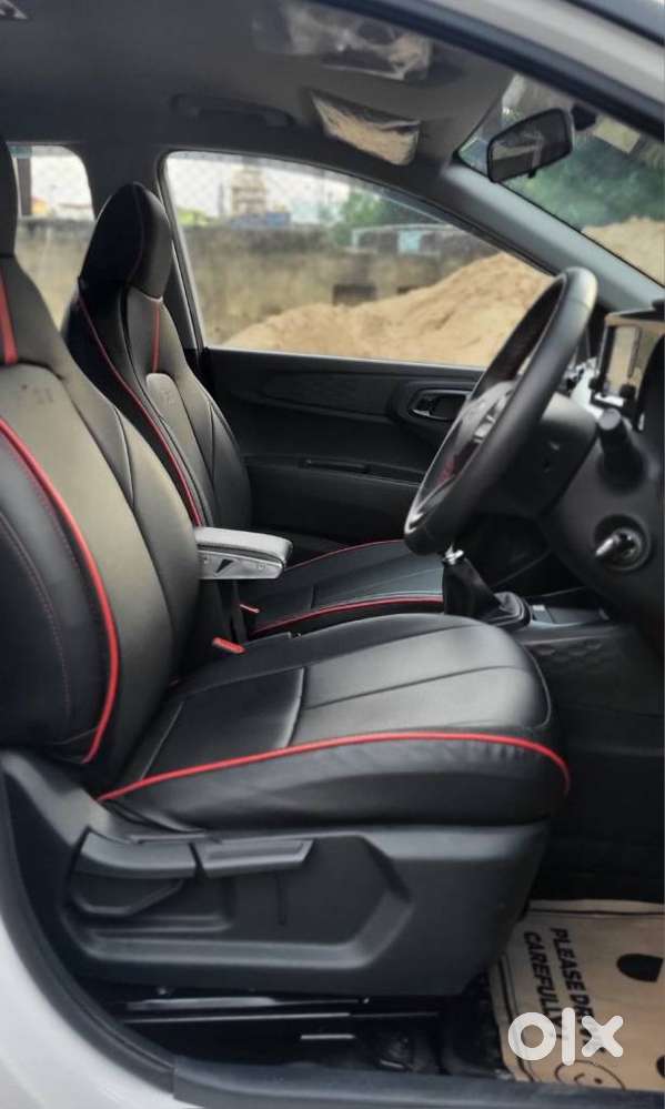 Hyundai Grand I10 Nios Sportz Mt Dual Tone, 2024, Petrol