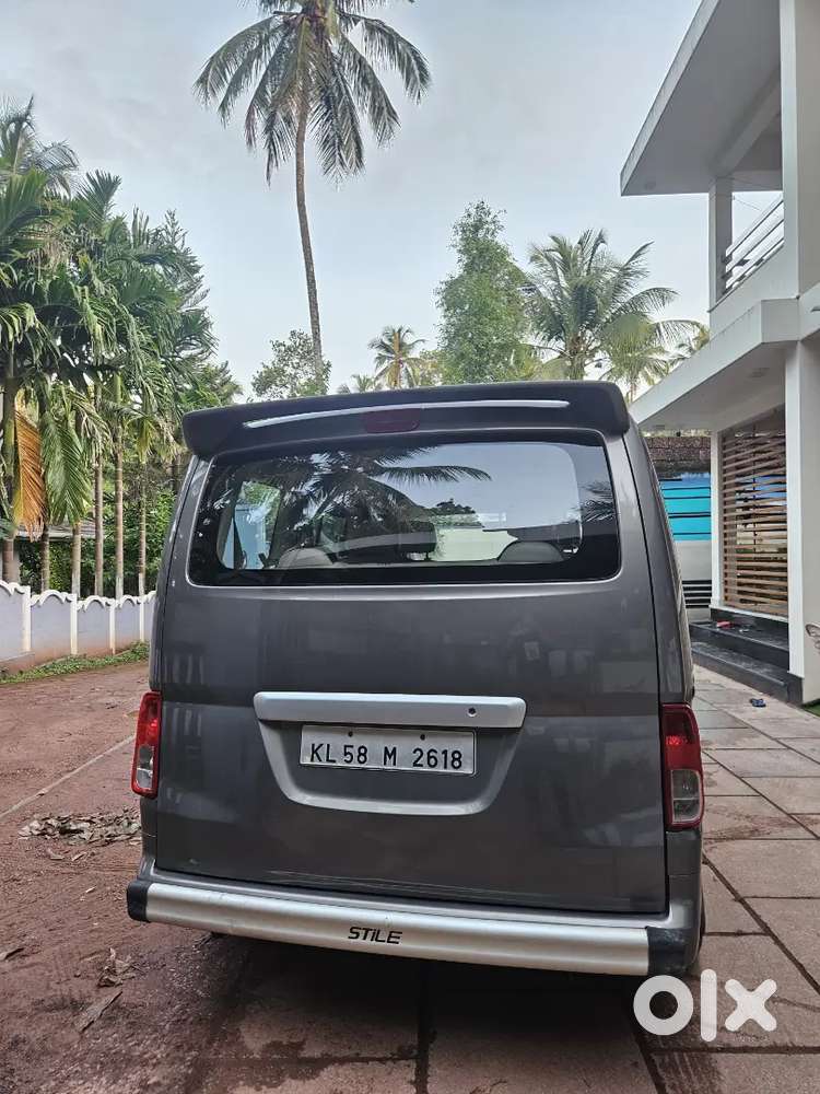 Ashok Leyland Stile/(nissan Evalia Rebadge )