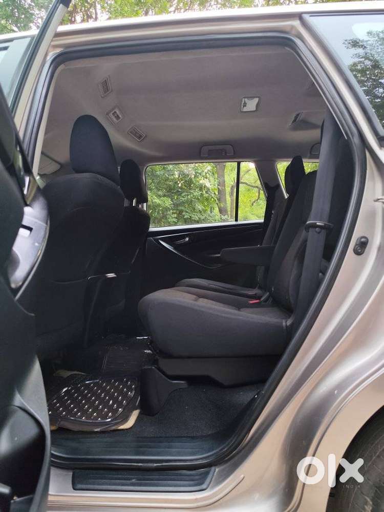 Toyota Innova Crysta 2.4 Gx Mt, 2017, Diesel