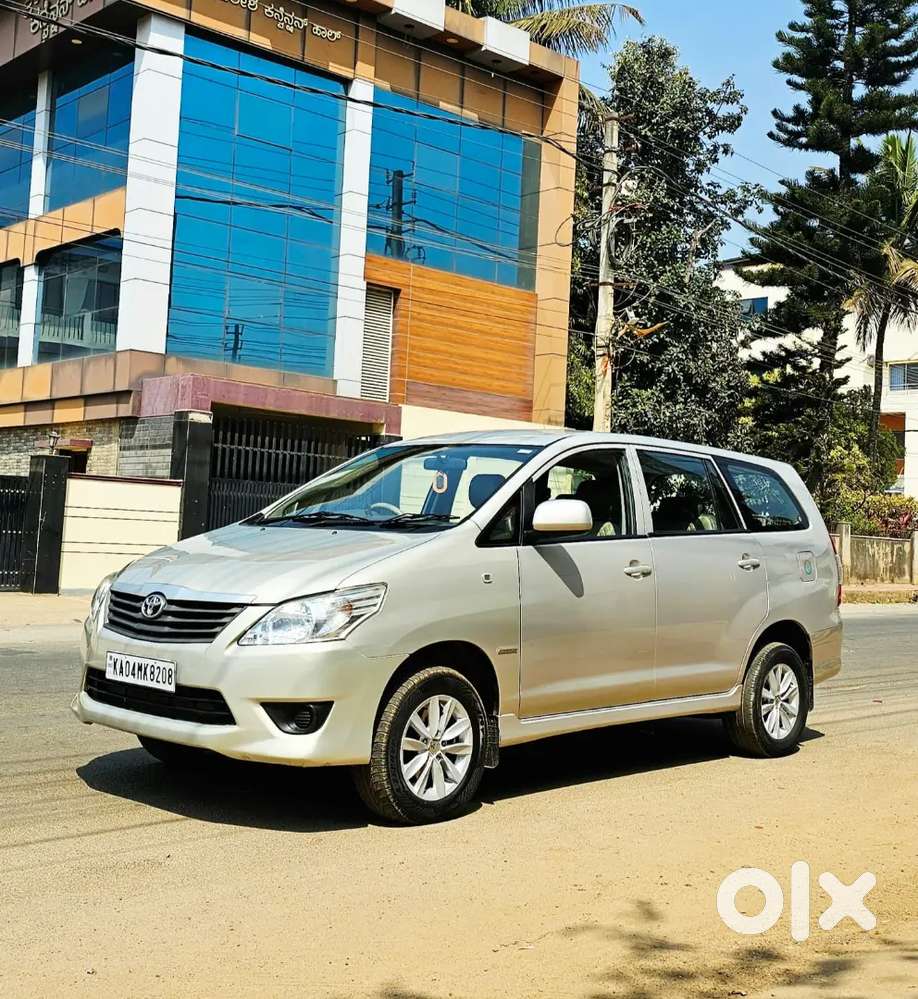 Toyota Innova 2012 Diesel 150000 Km Driven