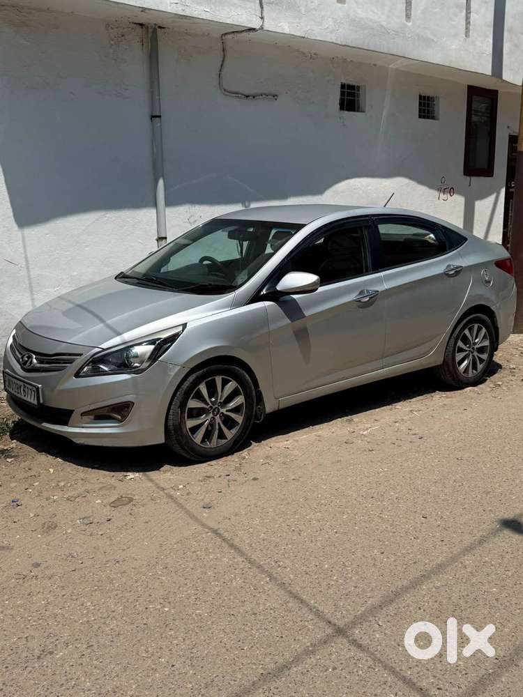 Hyundai Verna 2015