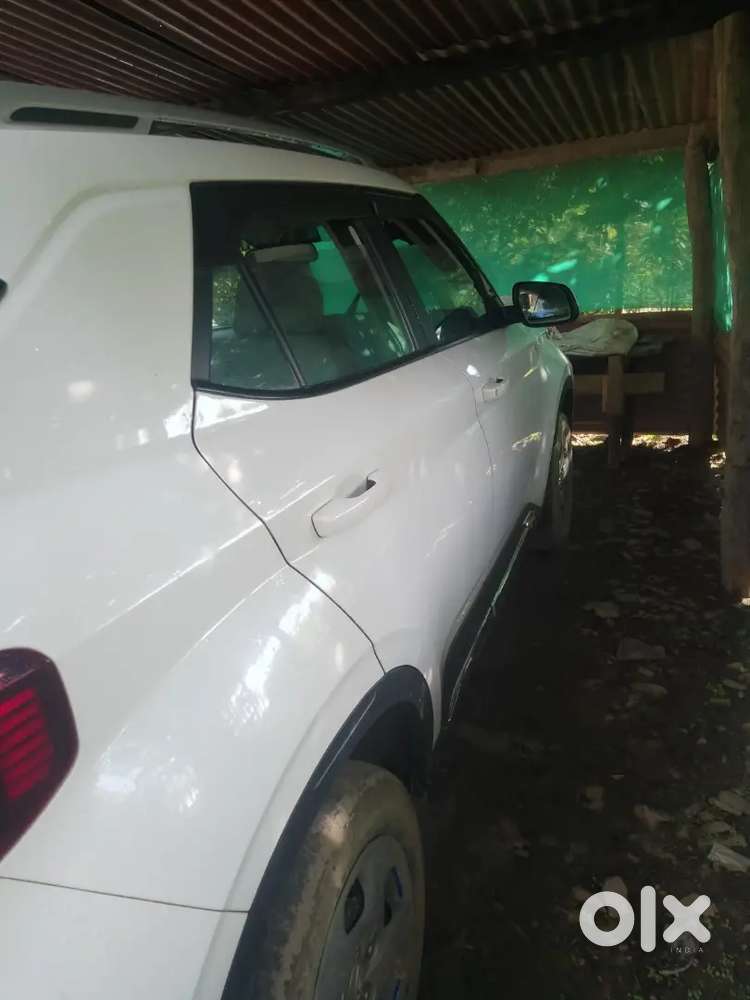 Hyundai Venue S Petrol 2021