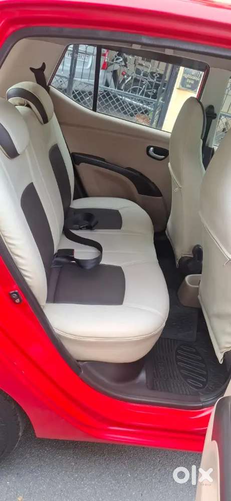 Hyundai I10 With Abs And Airbag 2010 Petrol 53000 Km Driven
