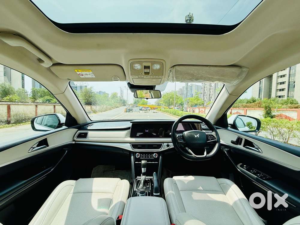 Mahindra Xuv700 2.2 Ax 7 Diesel At Luxury Pack Str, 2022, Diesel