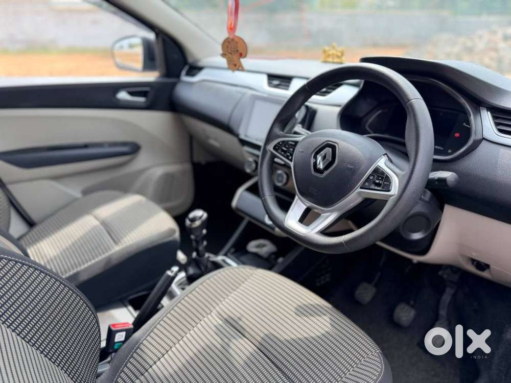 Renault Triber Rxz, 2024, Petrol