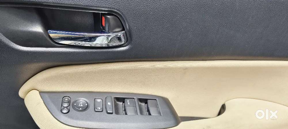 Honda City 1.5 V 2022