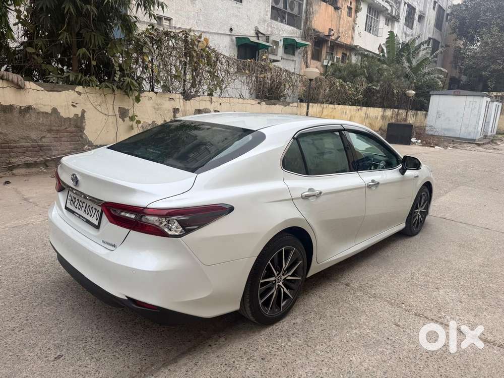 Toyota Camry Hybrid, 2023, Petrol