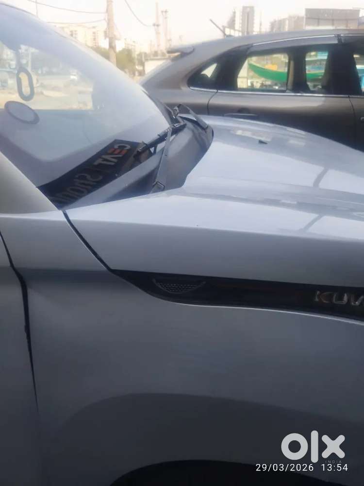 Mahindra Kuv 100 2016