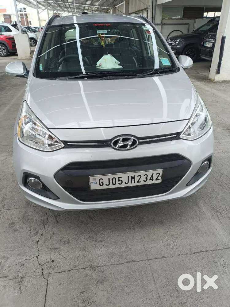Hyundai Grandi10 2015