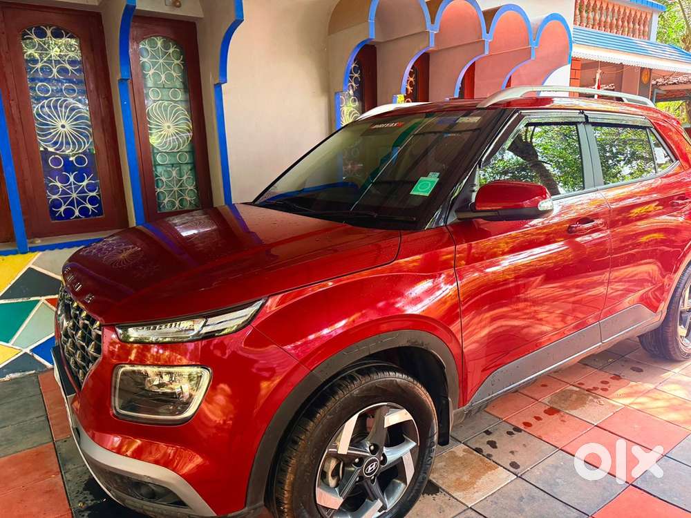 Hyundai Venue 2021 Petrol Well Maintained