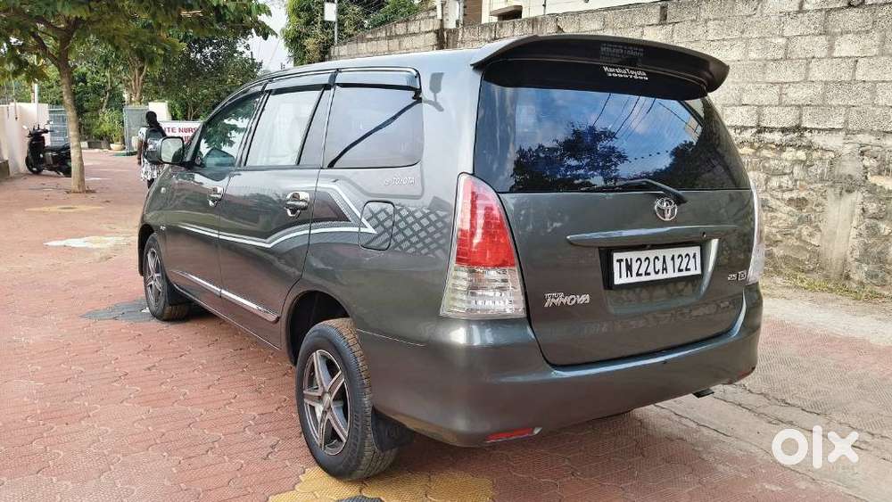 Toyota Innova 2.5 G (diesel) 7 Seater, 2011, Diesel