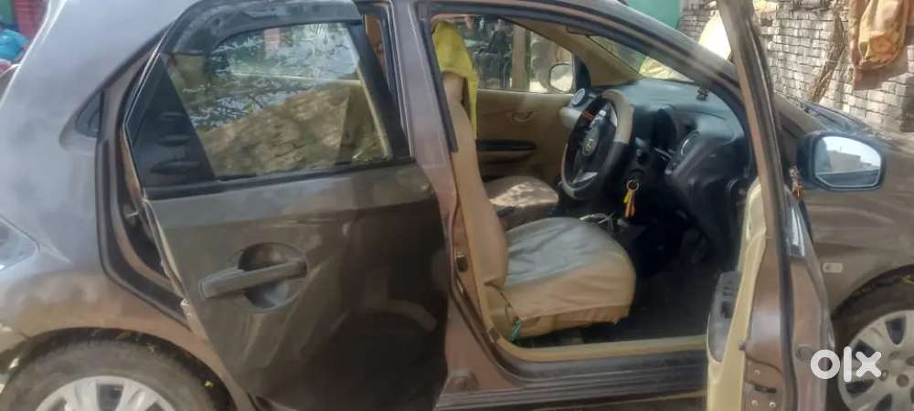 Honda Brio 2012 Petrol 90000 Km Driven